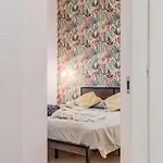 Vatican Chic House شقة *